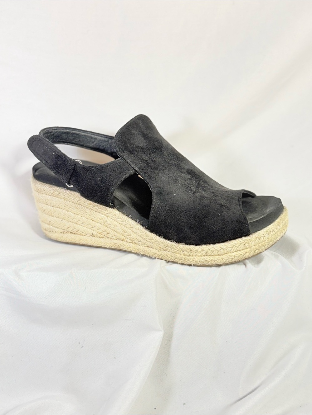 Corkys Pose size 8 Faux Black Suede Espadrille Wedge Sandals - Women